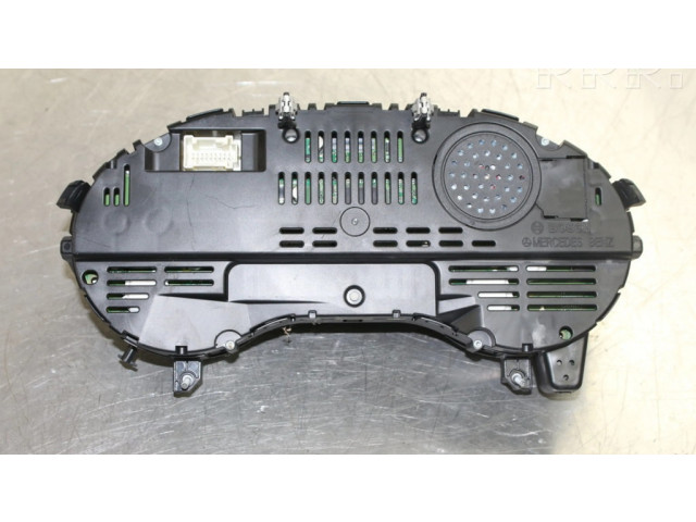 Přístrojová deska Mercedes-Benz GLA W156 2014 A1569004904