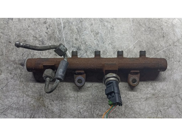 Магистральная трубка топлива