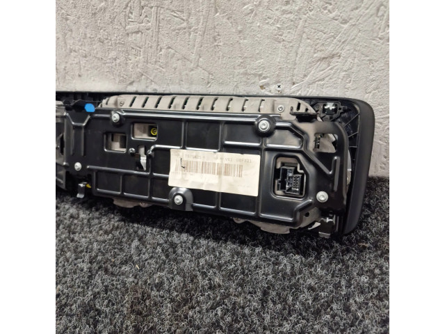 Přístrojová deska Mercedes-Benz E W213 2016 A2139009406