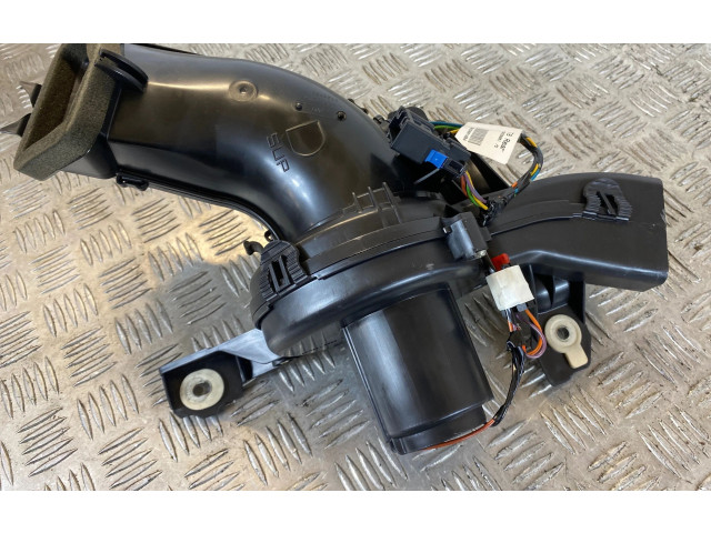 Вентилятор печки    9683444380, 3720E02   Peugeot 5008