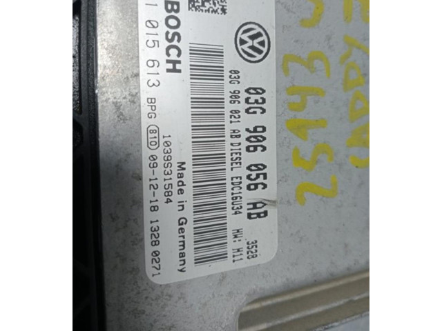 Řídící jednotka 03G906056 Volkswagen Caddy 2010