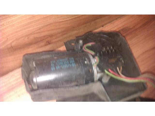 Моторчик дворников 0390246304 Ford Sierra