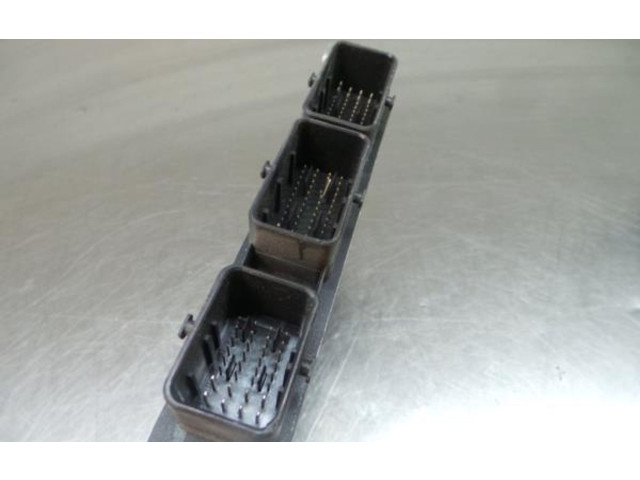 Блок управления двигателя 237100703R, 237102280R   Dacia Duster