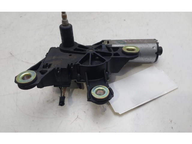 Моторчик заднего дворника 8L0955711A    Audi A3 S3 8L