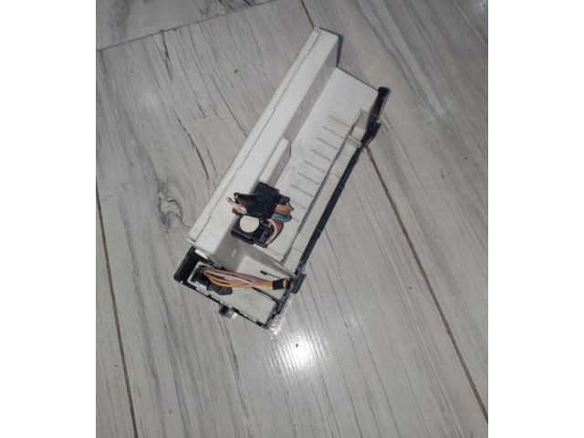 Дисплей 8200307273--C Renault Clio III