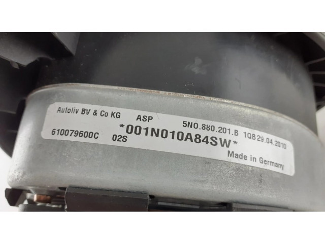 Подушка безопасности водителя 5N0880201B Volkswagen Touran I