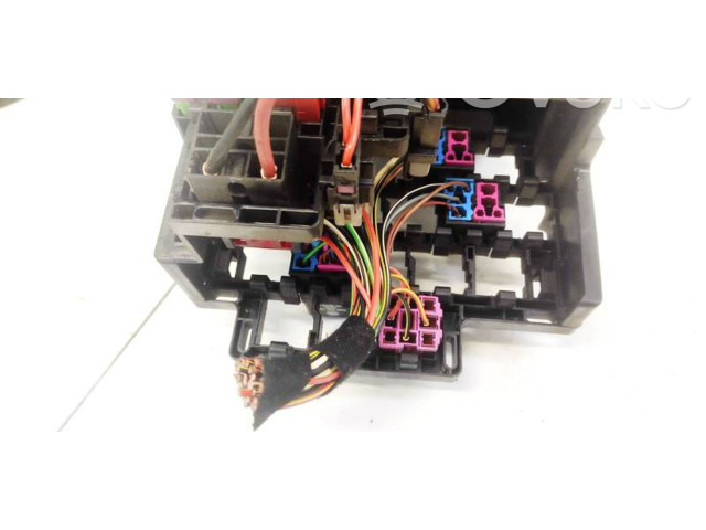 Pojistková skříňka Volkswagen Sharan 2004