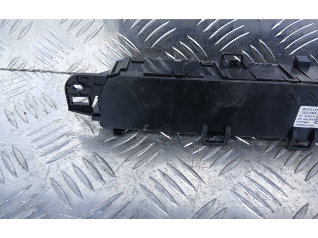Блок управления климат-контролем 98075413ZD   Peugeot Partner III