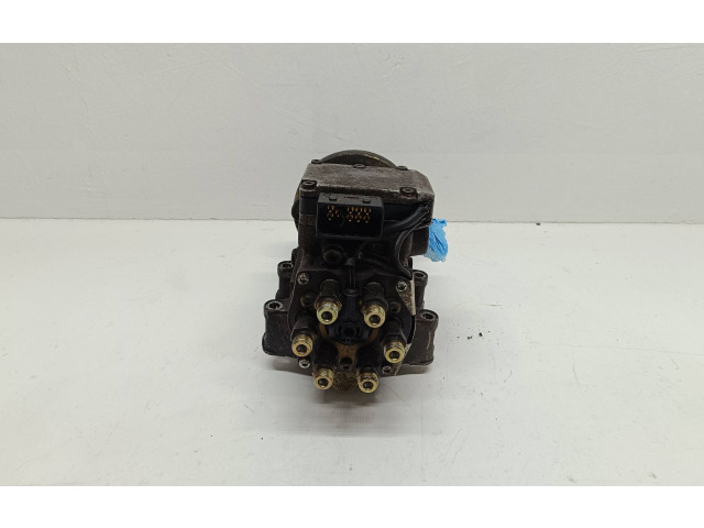 Топливный насос 059130106J    Audi A4 S4 B6 8E 8H  BFC 