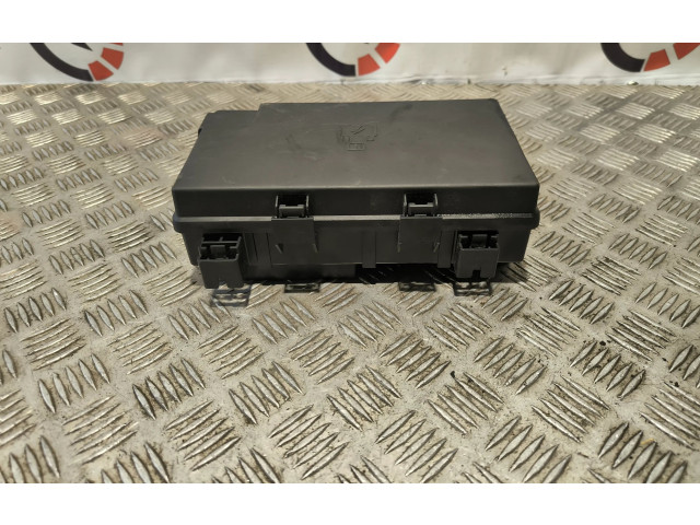 Блок предохранителей 68253443AB   Jeep Grand Cherokee    