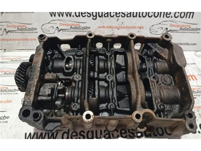 Масляный насос     Volkswagen PASSAT B6 