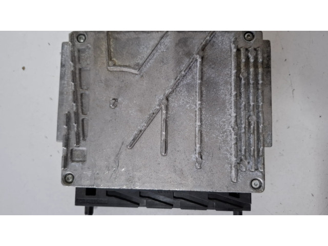 Řídící jednotka 30637733 Volvo S60 2004