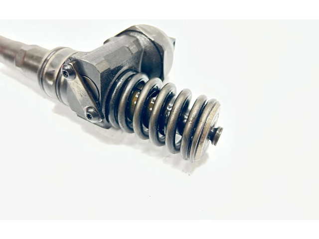 Форсунка 0414720215 Skoda Octavia Mk2 (1Z) BLS