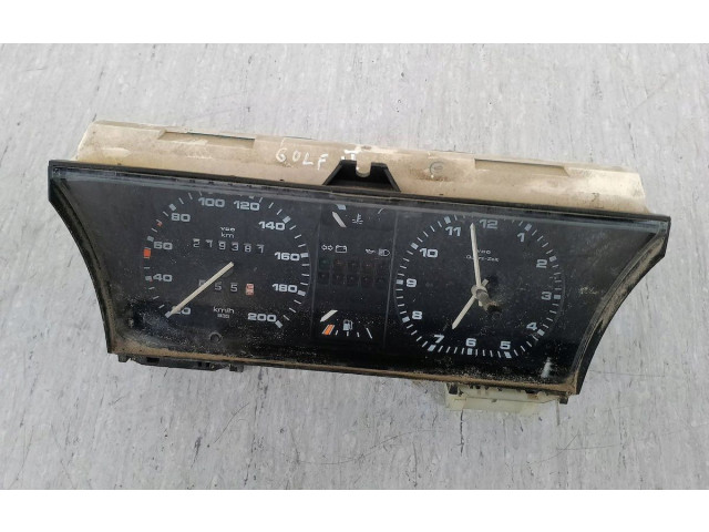 Панель приборов Volkswagen Golf II