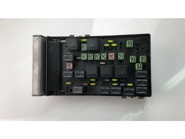   Pojistková skříňka 05144505AD   Dodge Caravan 2006