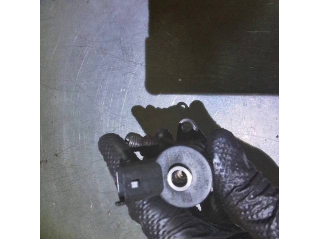 Vstřikovač 0445110239 Citroen Berlingo pro naftový motor 1.6