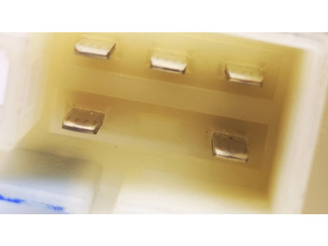 Передний двигатель механизма для подъема окон