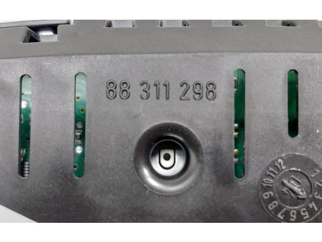 Панель приборов 88311298   Skoda Octavia Mk1 (1U)       