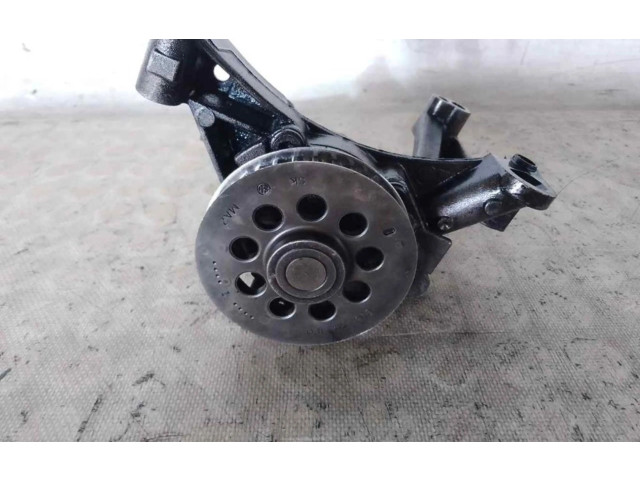 Масляный насос   03L115105B  Seat Altea XL 