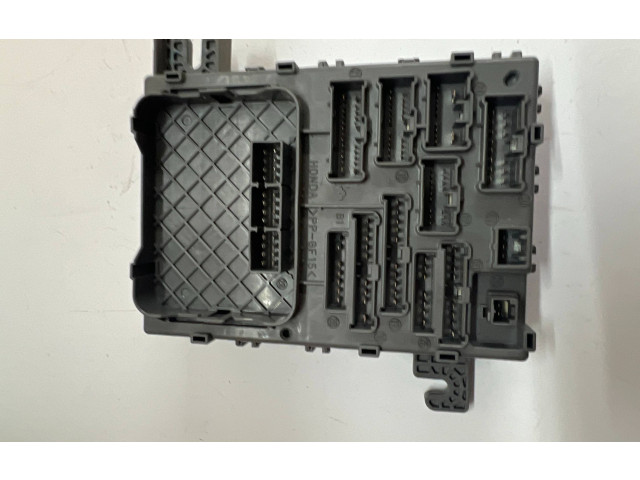 Блок предохранителей SDG010 Honda FR-V