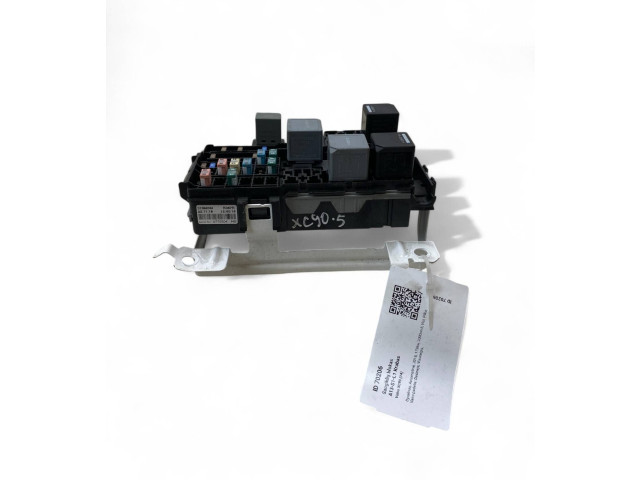 Блок предохранителей 31384034   Volvo XC90    