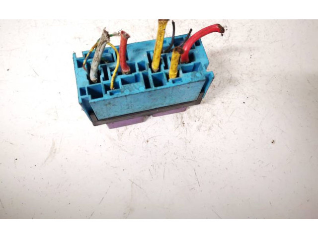 Pojistková skříňka 12V50A03525, 12V50A03.525 Renault Megane 1997