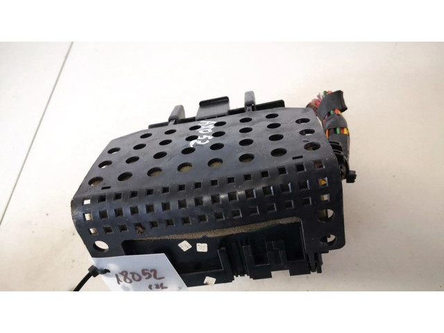 Блок предохранителей 94fg14a073aa Mazda 121 SM