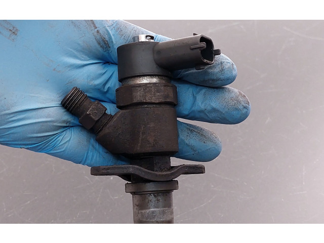 Форсунка 8658352 Volvo S60