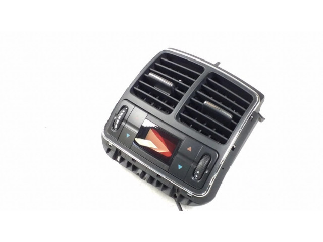 Задняя воздушная решётка