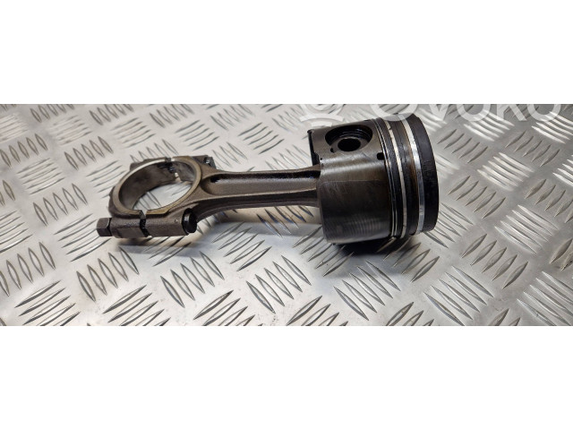 Píst    Citroen Berlingo     