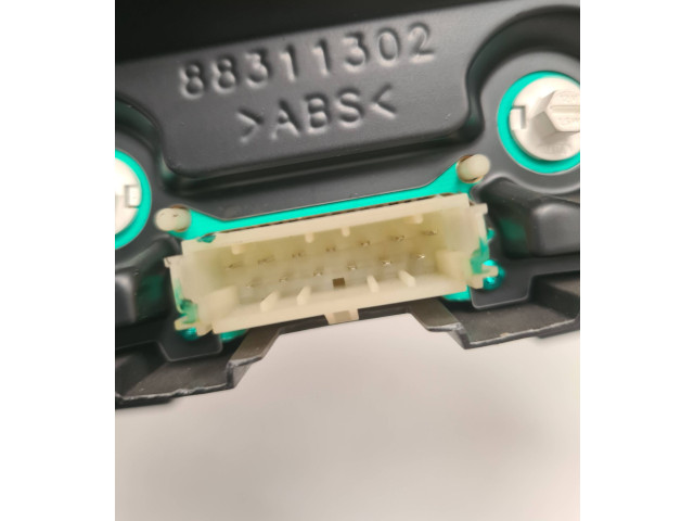 Geschwindigkeitsmesser Cockpit 88311302   Opel Meriva A       