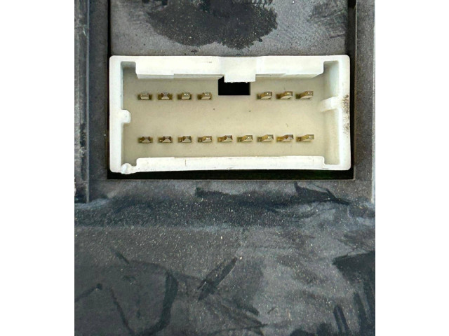 Блок предохранителей 519087A18, 8637A319 Citroen C-Crosser