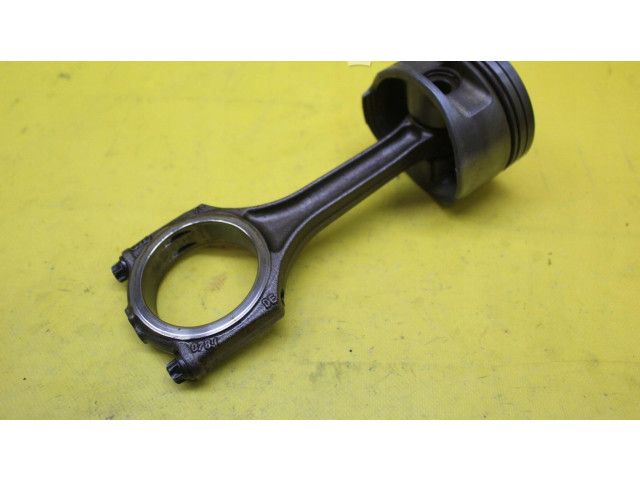 Píst    Audi A8 S8 D3 4E     