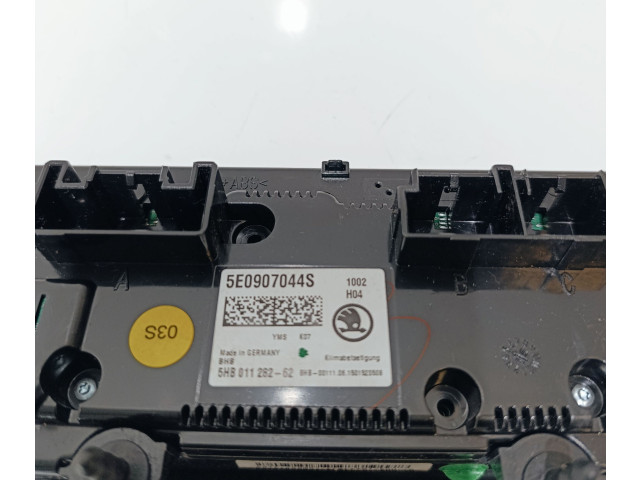 Блок управления климат-контролем 5E0907044S, 5HB01128262 Skoda Octavia Mk3 (5E)