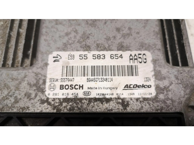 Блок управления двигателя 55583654, 0281018454   Opel Meriva B