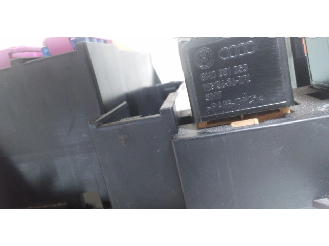 Блок предохранителей 8A0937530, 8K0951253 Audi A5 8T 8F