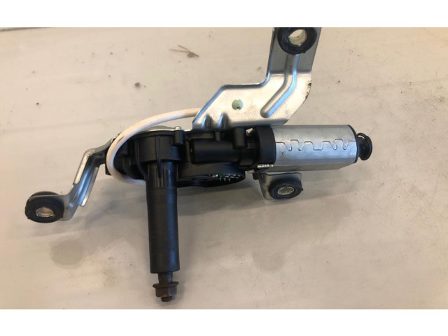 Моторчик заднего дворника 8638163    Volvo XC90