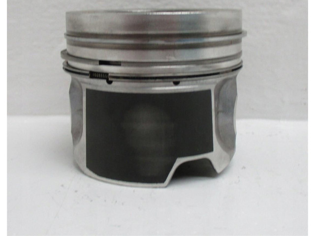 Píst    Audi A8 S8 D4 4H     