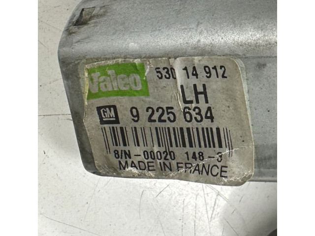 Моторчик заднего дворника 31218473, 53014912 Opel Combo C