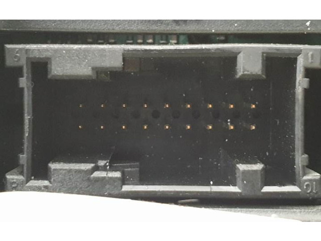 Блок управления климат-контролем 69790504, 3452781   KIA Carens I