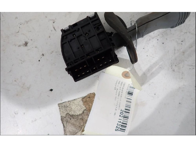 Ручка стеклоочистителей 7701054306   Renault Twingo I