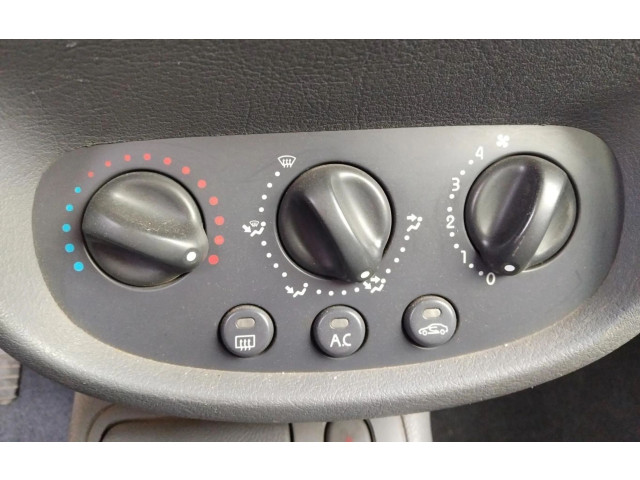 Блок управления климат-контролем    Renault Clio I