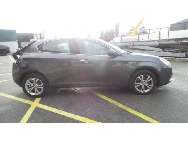 Подушка безопасности в сиденье    Alfa Romeo Giulietta