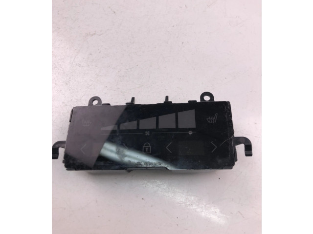 Блок управления климат-контролем 31674023, NO3499   Volvo XC90