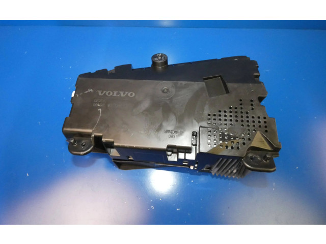 Дисплей    32233452, 95300042   Volvo XC90