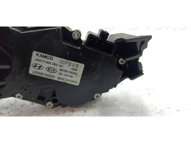 Двигатель стеклоочистителя заднего стекла