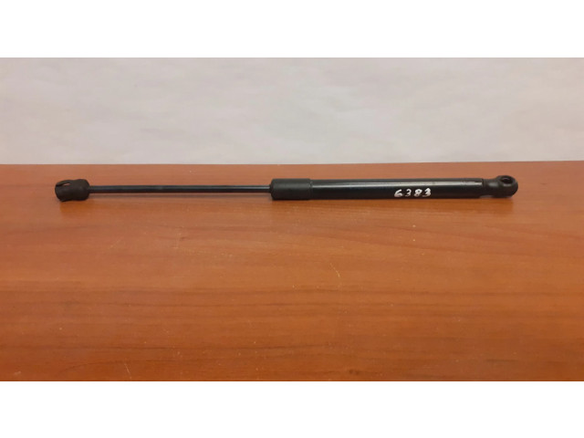 Амортизатор капота двигателя