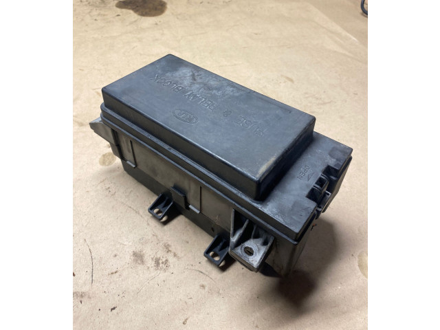 Блок предохранителей 911613E010, 1006A12015 KIA Sorento