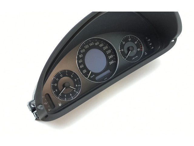 Přístrojová deska Mercedes-Benz CLK A209 C209 2004 A2095407111, 110080282