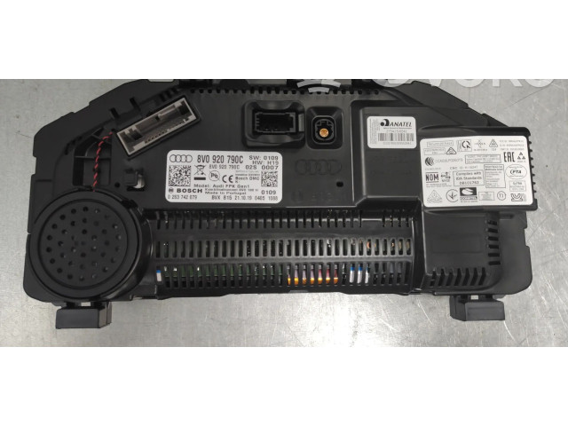Панель приборов 8V0920790C Audi Q2 -